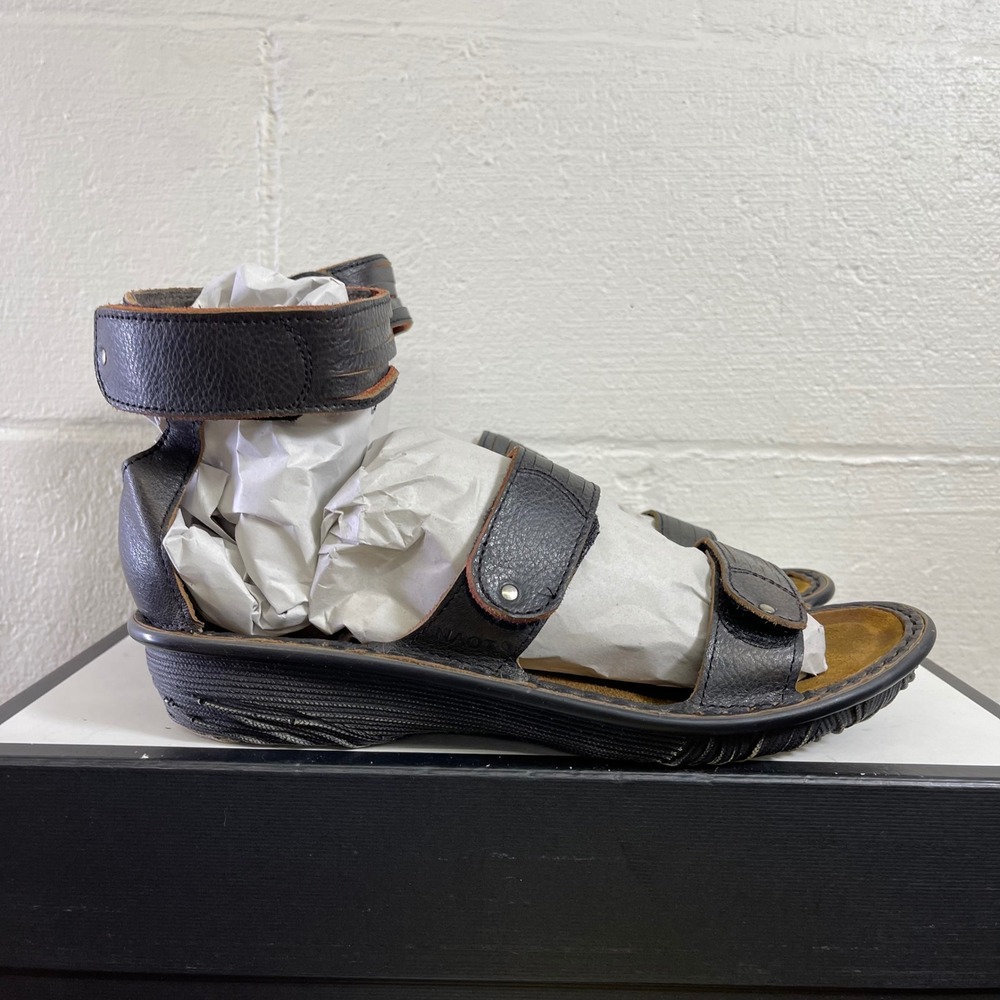 Naot Millie Black Leather Ankle Strap Comfort Fashion Sandals Women's 40 EU/9 US